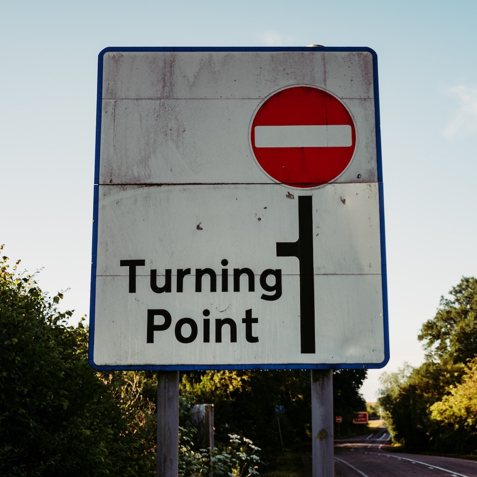 UK Road sign showing a turning point before a dead end
